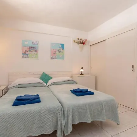 Santa Maria 130 - One Bed * Costa Adeje (Tenerife)