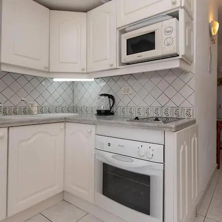 Santa Maria 130 - One Bed Apartment